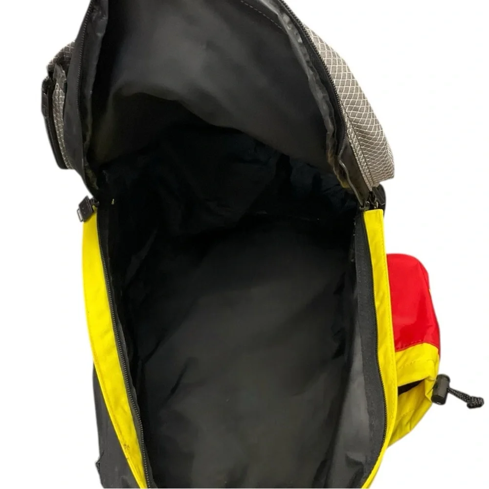 🔥 Wilson “Gear” Backpack 🎾 Red‎ Yellow Black Mesh Sport Bag